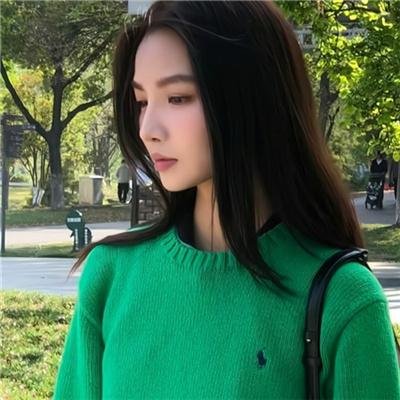 我的同桌是校花